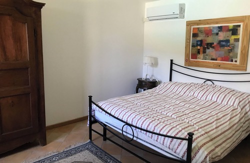 Mogliano Ski Chalet | Charming 2-bedroom chalet in marvelous San Pietro with WiFi, AC