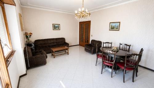 Grotte di Castro Apartment | Charming apartment near Lake Bolsena
