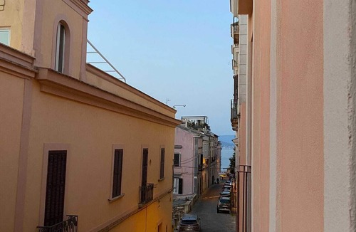Gaeta Apartment | Charming medieval Gaeta apartment