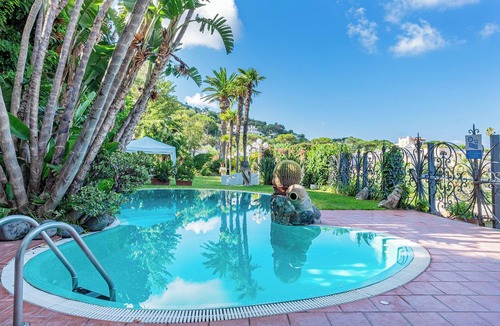 Forio Apartment | Charming One-Bedroom Apartment with Sea View in Villa with Pool by the Sea