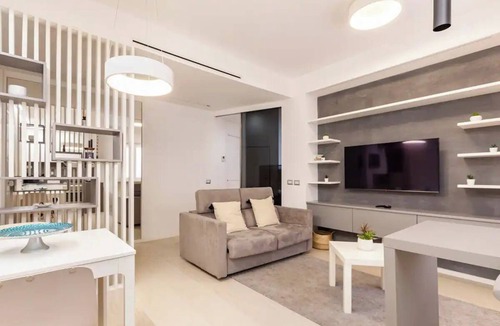 Vatican Apartment | Charming stay in Rome: Luxury apartment one step from St. Peter's Basilica