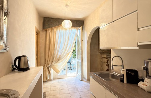 Capannoli Villa | Charming Tuscan Home - Near Pisa, Volterra & Wine Tours