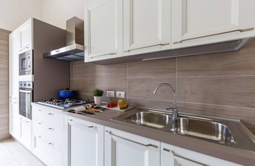 Naples City Centre Apartment | Chiara Modern Apartment by Wonderful Italy