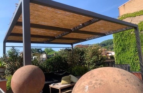 Trastevere House | Chic and quiet Trastevere apparment with magnificent terrace and views.