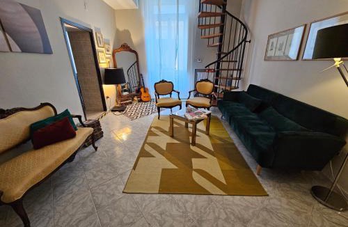 Bari City Centre Apartment | CiaoBari Apartment - Elegant 4 Bedrooms in the heart of Old Town
