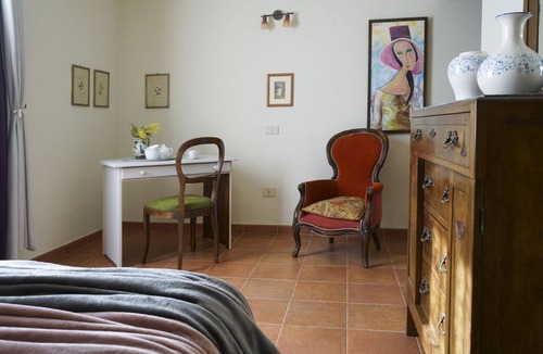 Fornaci Apartment | Cipresso, colored and dynamic apartment just a few minutes from the Spa