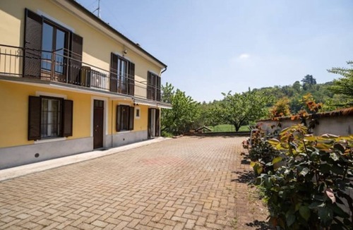 San Salvatore Monferrato House | Ciraldo villa in Monferrato x 8 people with garden surrounded by greenery(Reserve)