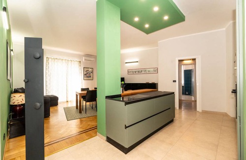 Cit Turin Apartment | CIT TURIN Elegant Apt with panoramic balcony! x4