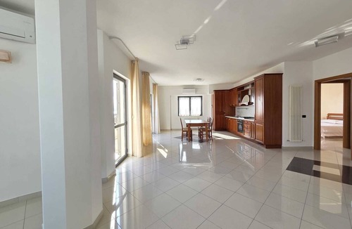 Ripalimosani Apartment | City Hub Urban Flat