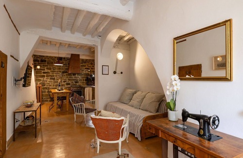 Cortona Old Town Apartment | City/Village Apartment in Cortona with 2 bedrooms sleeps 4