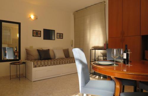 Zona V Tor San Giovanni Apartment | Civico 55