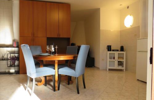 Zona V Tor San Giovanni Apartment | Civico 55