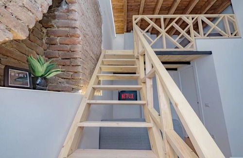 Zona Padova Apartment | Clit1: Bright Loft Near Loreto
