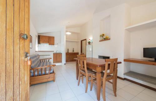 Giannella Apartment | Coastal Comfort in Giannella