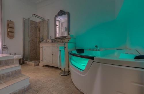 Rione IV Campo Marzio Apartment | Colonna Suite - Rome Spanish Steps Suite & Spa