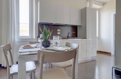 Monti Apartment | Colosseo Gardens - C13