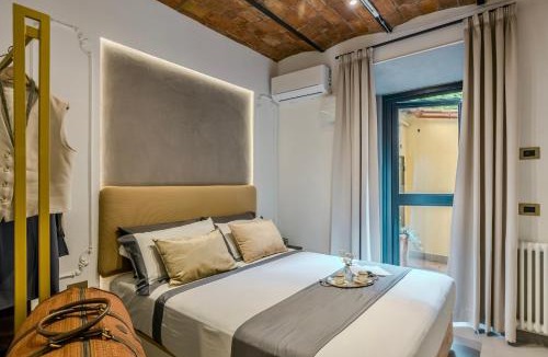 Monti Apartment | Colosseum 1 Min Design Apt with Private Courtyard