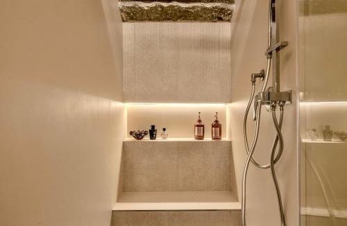 Monti Apartment | Colosseum 1 Min Design Apt with Private Courtyard