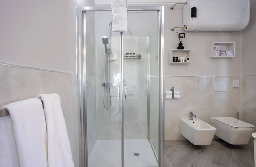 Vercelli House | Comfort and style in commercial area