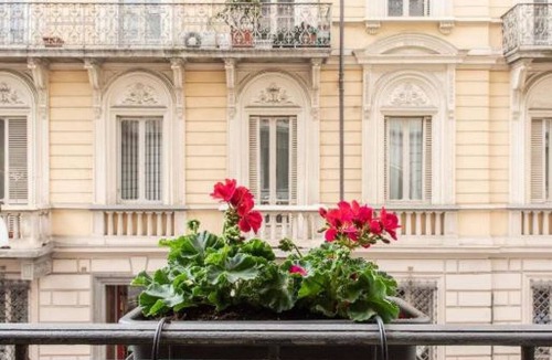 Historic Centre Apartment | Comfort For Groups & Families in city center
