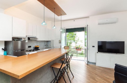 Pegli Apartment | Comfort, sea, airport and private parking