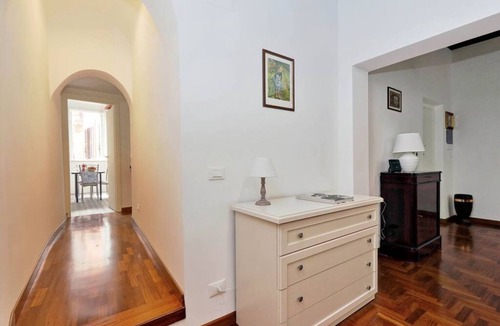 Rione VI Parione Apartment | Comfortable apartment for 4 people near Campo dei Fiori