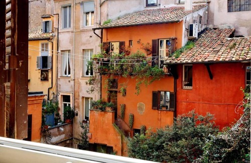 Rione VI Parione Apartment | Comfortable apartment for 4 people near Campo dei Fiori