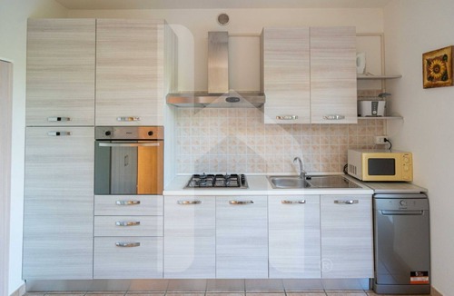 Pineto Villa | Completely independent and with its own private garden, Villa Mila is strategically located, ideal for those wishing to enjoy a beach vacation in the peace and quiet of a residential area well connected to the city center.