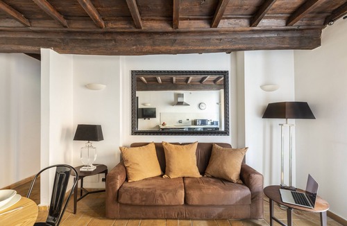 Monti House | Completely renovated apartment next Colosseum n.2