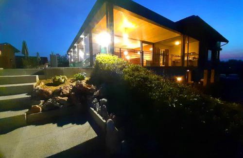 Moriondo Torinese Bed & Breakfast | ConfinedeiSanti B&B