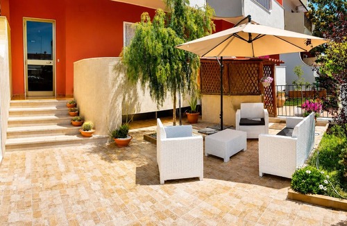 Municipio 2 Apartment | Cooking and Dreaming Bari