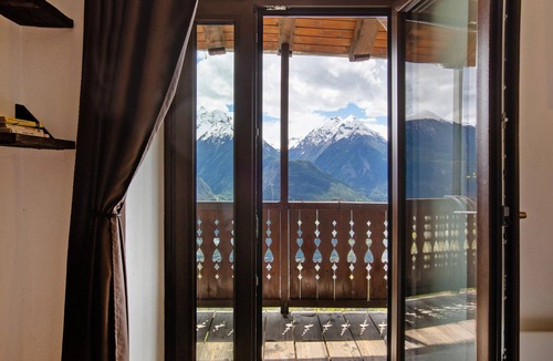 Saint-Pierre Apartment | “Coppa dell’Amicizia” Room – Space and Togetherness
