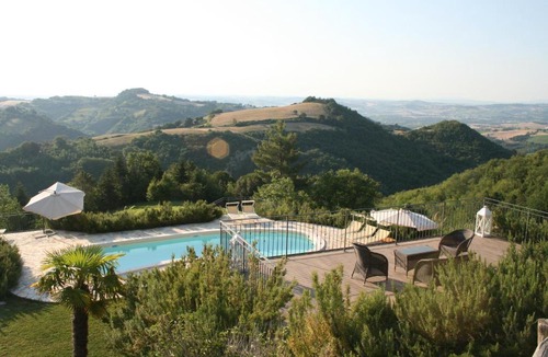 Montefelcino House | Cornio Delle Fronde