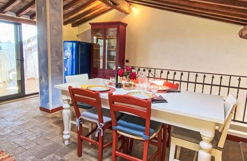 Castellina Marittima Apartment | Cosy apartment for 5 guests with WIFI, patio and pets allowed