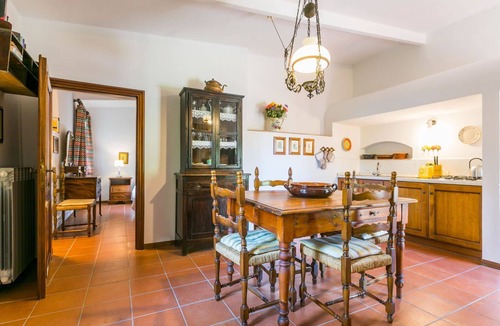 Poggiarello House | Cosy apartment in villa for 2 guests with WIFI, pool, TV and terrace