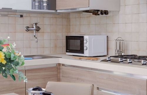 Palombina Nuova Apartment | Cosy apartment with A/C, WIFI, TV, pets allowed and panoramic view, close to Ancona
