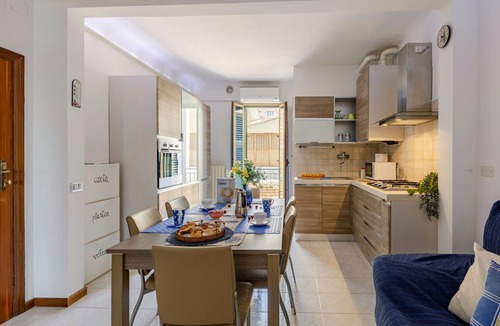 Palombina Nuova Apartment | Cosy apartment with A/C, WIFI, TV, pets allowed and panoramic view, close to Ancona