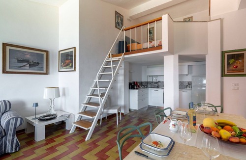 Monte Argentario Apartment | Cosy apartment for 4 people with WIFI, A/C, pool, TV, balcony and panoramic view
