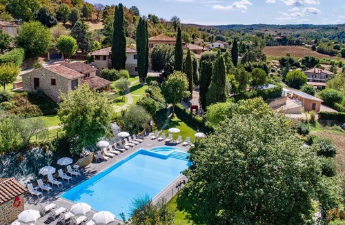 Po' Bandino Villa | Cosy apartment in villa for 4 guests with WIFI, A/C, pool, TV and patio