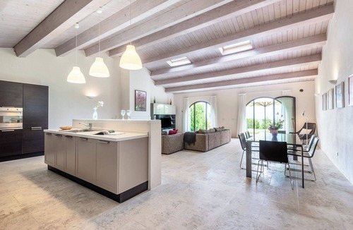 Trequanda Apartment | Cosy apartment with pool, WIFI, A/C, TV, patio, pets allowed, panoramic view, close to Montepulciano