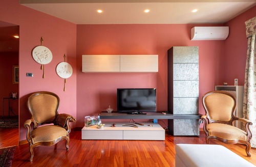 Monteu Roero Apartment | Cosy apartment for 6 people with private pool, A/C, WIFI, TV, terrace and pets allowed