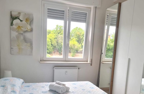 Pavia Apartment | Cosy apartment for 3 guests with WIFI, A/C and TV