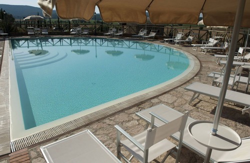 Casalappi Apartment | Cosy apartment for 3 people with pool, A/C, TV and panoramic view