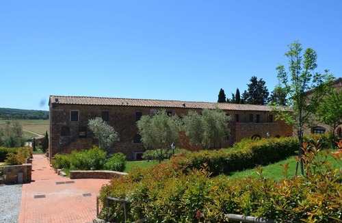 Casalappi Apartment | Cosy apartment for 3 people with pool, A/C, TV and panoramic view