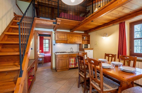 Sampeyre Apartment | Cosy apartment for 4 guests with pool, WIFI, TV and terrace