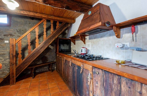 Avise Apartment | Cosy apartment for 4 people with WIFI, TV and pets allowed