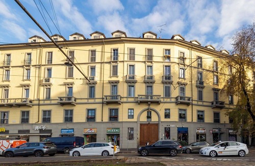 Porta Romana Apartment | Cosy apartment for 4 people with WIFI, A/C, TV and pets allowed