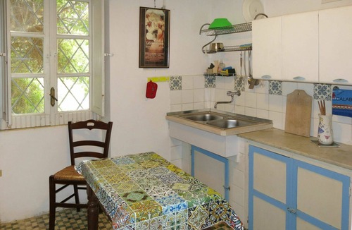 Santa Domenica Apartment | Cosy apartment for 5 people with WIFI, patio and pets allowed