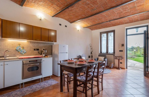 Calliano Apartment | Cosy apartment for 6 guests with WIFI, patio, pets allowed and panoramic view