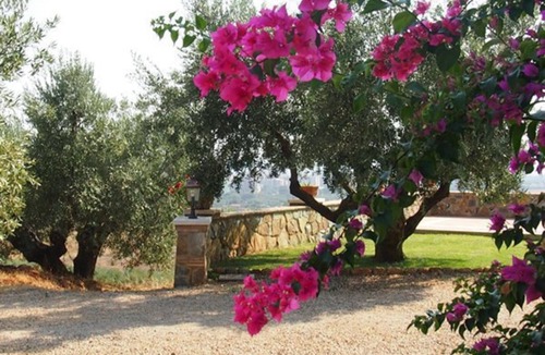 Follonica Apartment | Cosy apartment for 6 guests with TV, patio and panoramic view